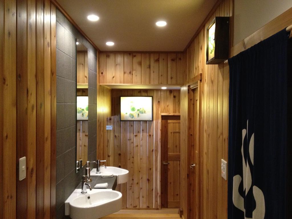 Pension Tomato Hakuba Exterior photo