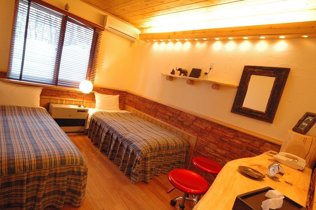 Pension Tomato Hakuba Exterior photo